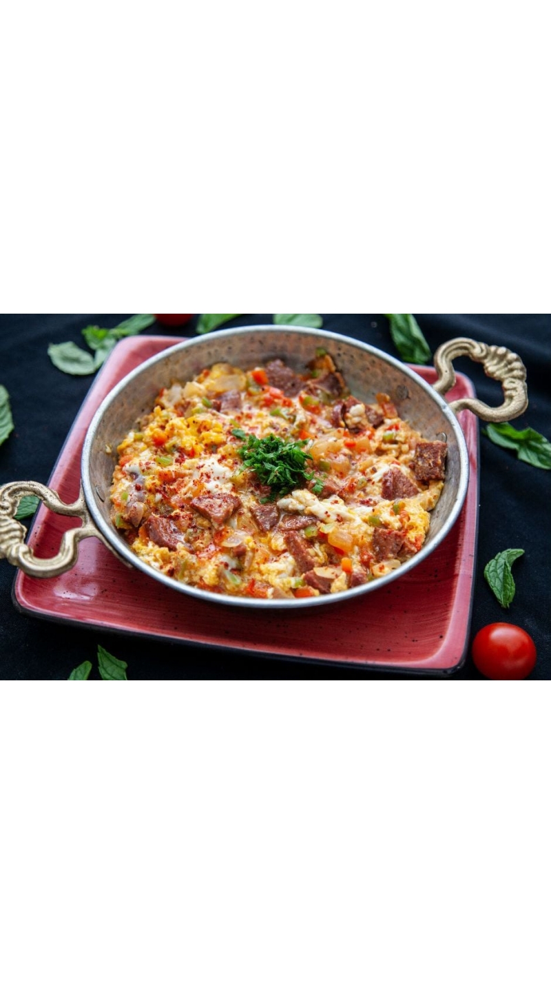 Sucuklu menemen